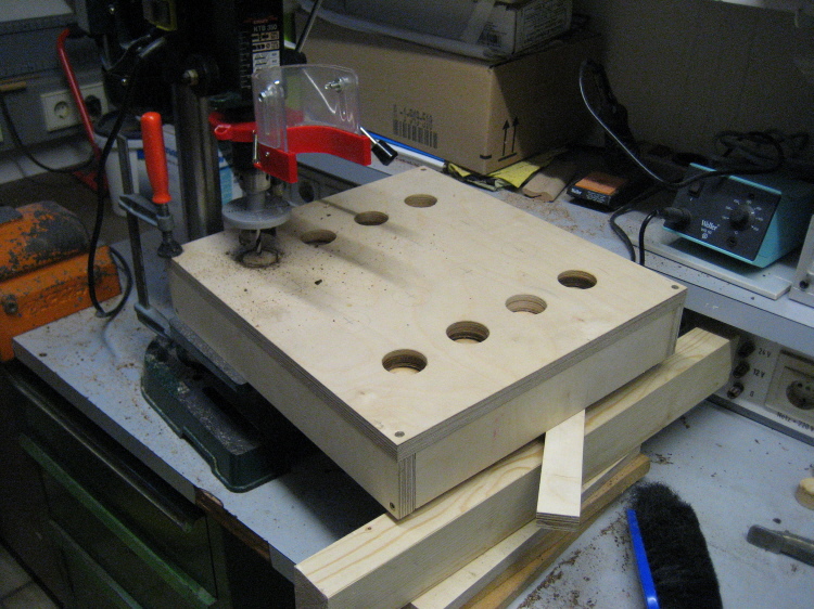 Steckbrett (Pegboard)